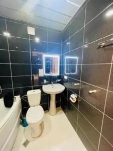 Quality Inn Tbilisi - 30