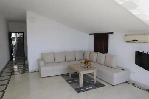 Britannia Apartments - By The KALAJA And Small Beach - 1