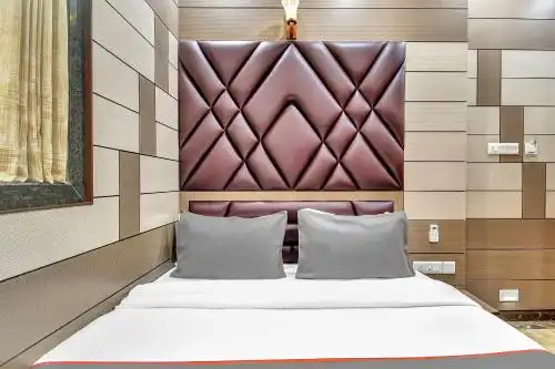 Collection O 86328 Margaret - 13