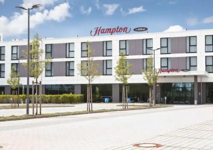Hampton by Hilton Munich Airport South - 0