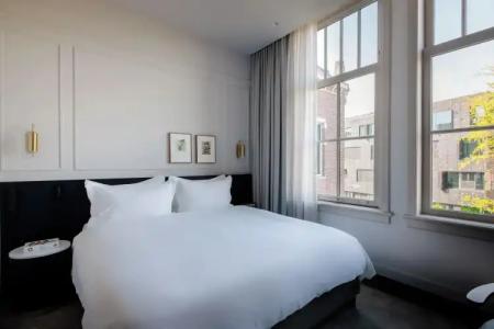 Pillows Grand Boutique Maurits at the Park - Small Luxurys - 6