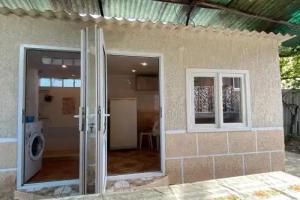 Dom u Mayaka Guest house, Sukhumi
