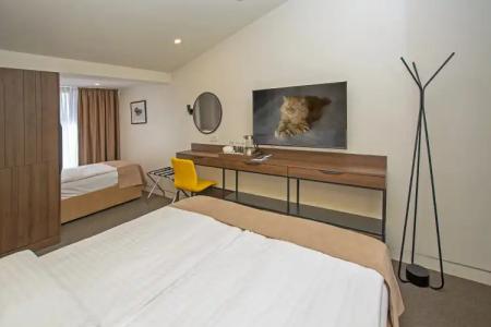 Cartez by Horizons, - 88