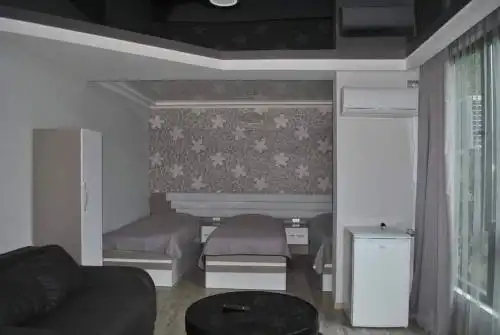 Le Figaro Guest house - 81