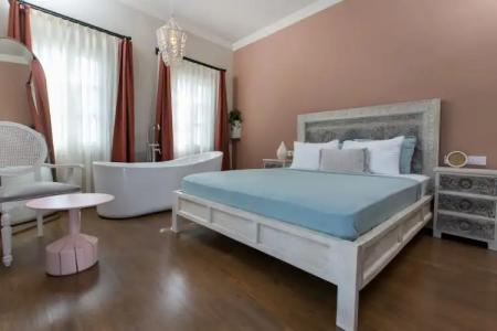 Castle Inn Boutique - 77