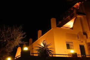 Anna's Apartments - Adults Only, Benitses