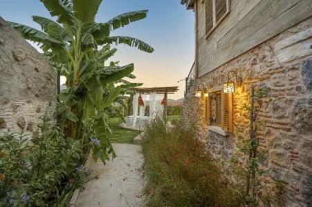 Kassandra Heritage Boutique-hotel - 44