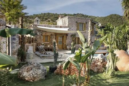 Kassandra Heritage Boutique-hotel - 3