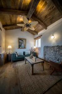 Kassandra Heritage Boutique-hotel - 54