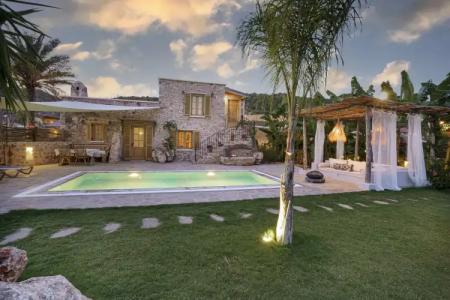 Kassandra Heritage Boutique-hotel - 9