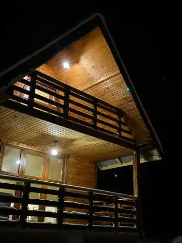 Hill Hut - 7