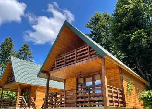 Hill Hut - 0