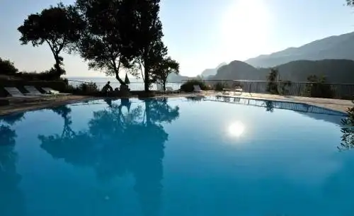 Blue Princess Beach & Suites - 4