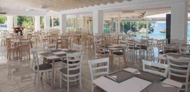 Blue Princess Beach & Suites - 17