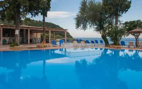 Blue Princess Beach & Suites - 12