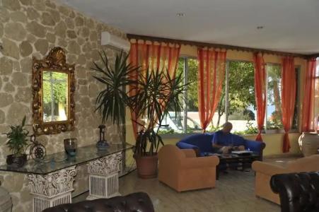 Blue Princess Beach & Suites - 0