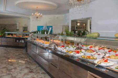 Blue Princess Beach & Suites - 9