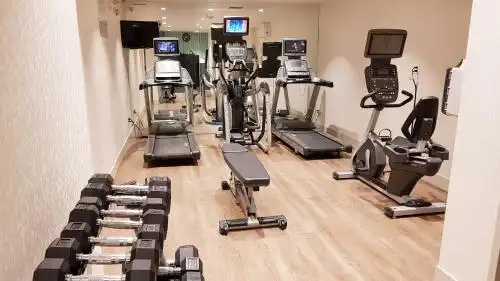 Holiday Inn Express & Suites SURREY by IHG - 21