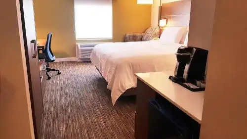 Holiday Inn Express & Suites SURREY by IHG - 32