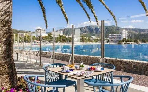 Globales Santa Lucia Adults Only +18 - 32