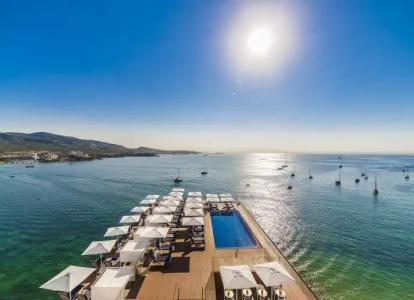 Globales Santa Lucia Adults Only +18 - 33