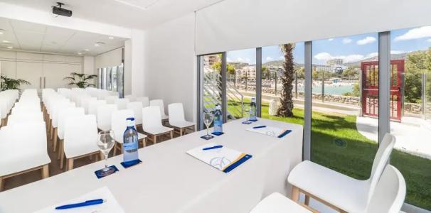 Globales Santa Lucia Adults Only +18 - 46