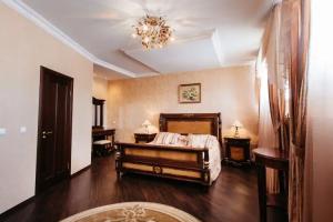 Polet hotel, Koptsevy Khutora