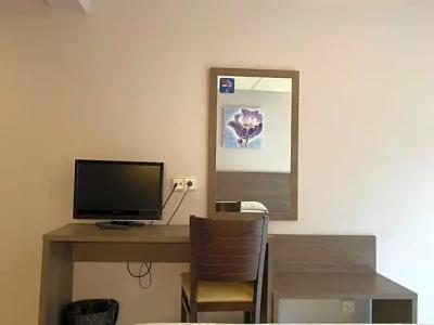 Somriu City M28 - 40