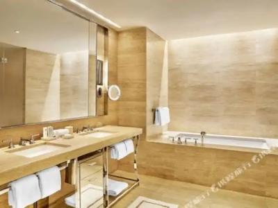 The St. Regis Bal Harbour Resort - 31