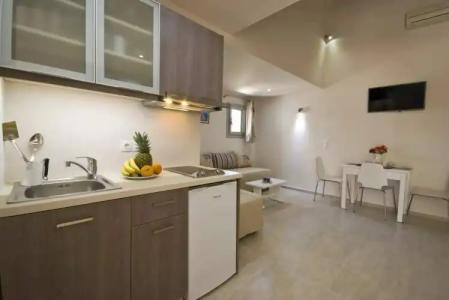 Alafouzos Studios - 11