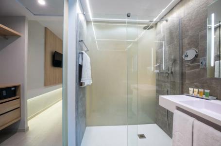 The Ibiza Twiins - 42