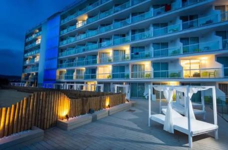 The Ibiza Twiins - 29