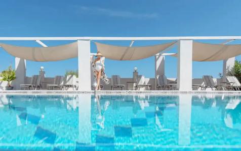 Ampelia Kassandra - 12