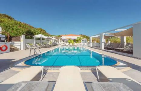 Ampelia Kassandra - 13