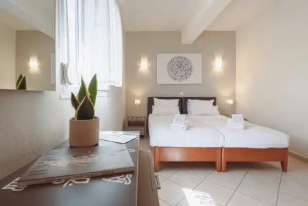 Ampelia Kassandra - 48