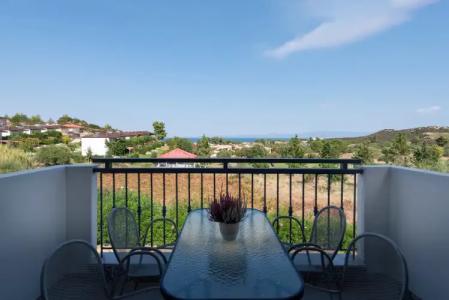 Ampelia Kassandra - 54