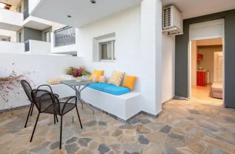 Ampelia Kassandra - 45