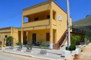 Case Vacanza Loria, Castelluzzo