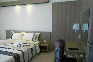 Karali Studios, Nikiti