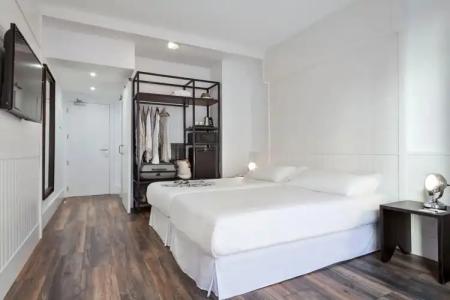 Delamar - Adults Only - 6