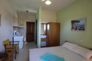 Elena Apartments & Studios, Vourvourou