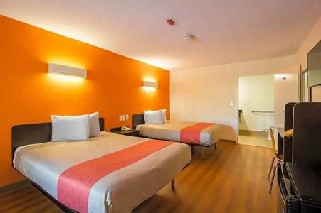 Motel 6 Savannah, GA - Midtown - 30