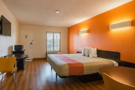 Motel 6 Savannah, GA - Midtown - 5