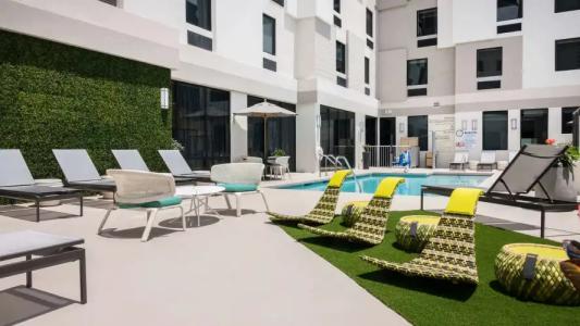 Hampton Inn & Suites by Hilton Miami Wynwood Design District - 20