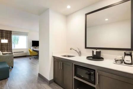 Hampton Inn & Suites by Hilton Miami Wynwood Design District - 21