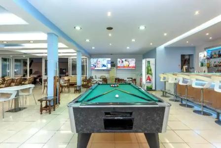 Anixis & Apartments - 9