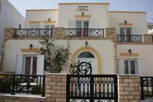 Pension Stella, Karterados