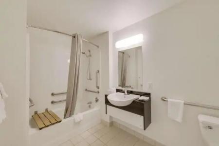 Motel 6 Virginia Beach, VA - 26