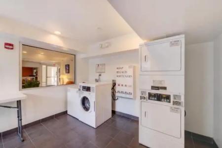 Motel 6 Virginia Beach, VA - 19