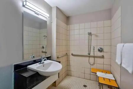 Motel 6 Virginia Beach, VA - 22